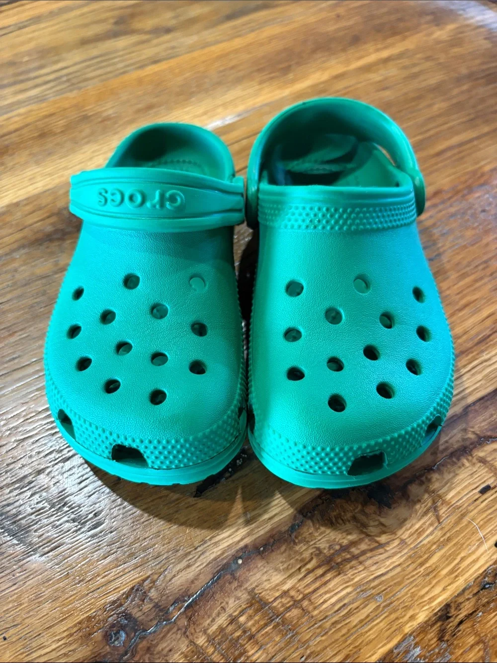 CROCS Kids Classic Clog in Emerald Green